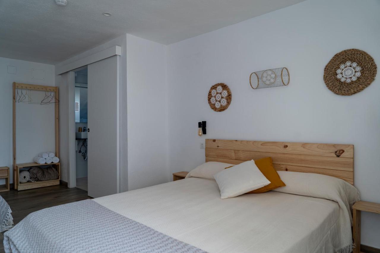 Cal Xot Guest House El Poblenou del Delta Exterior photo